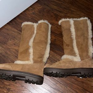 sunburst UGG, tall, chestnut boot. Size 8